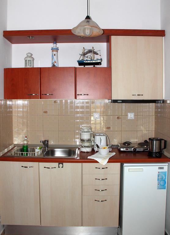 Studios Marfo Μπατσί Δωμάτιο φωτογραφία